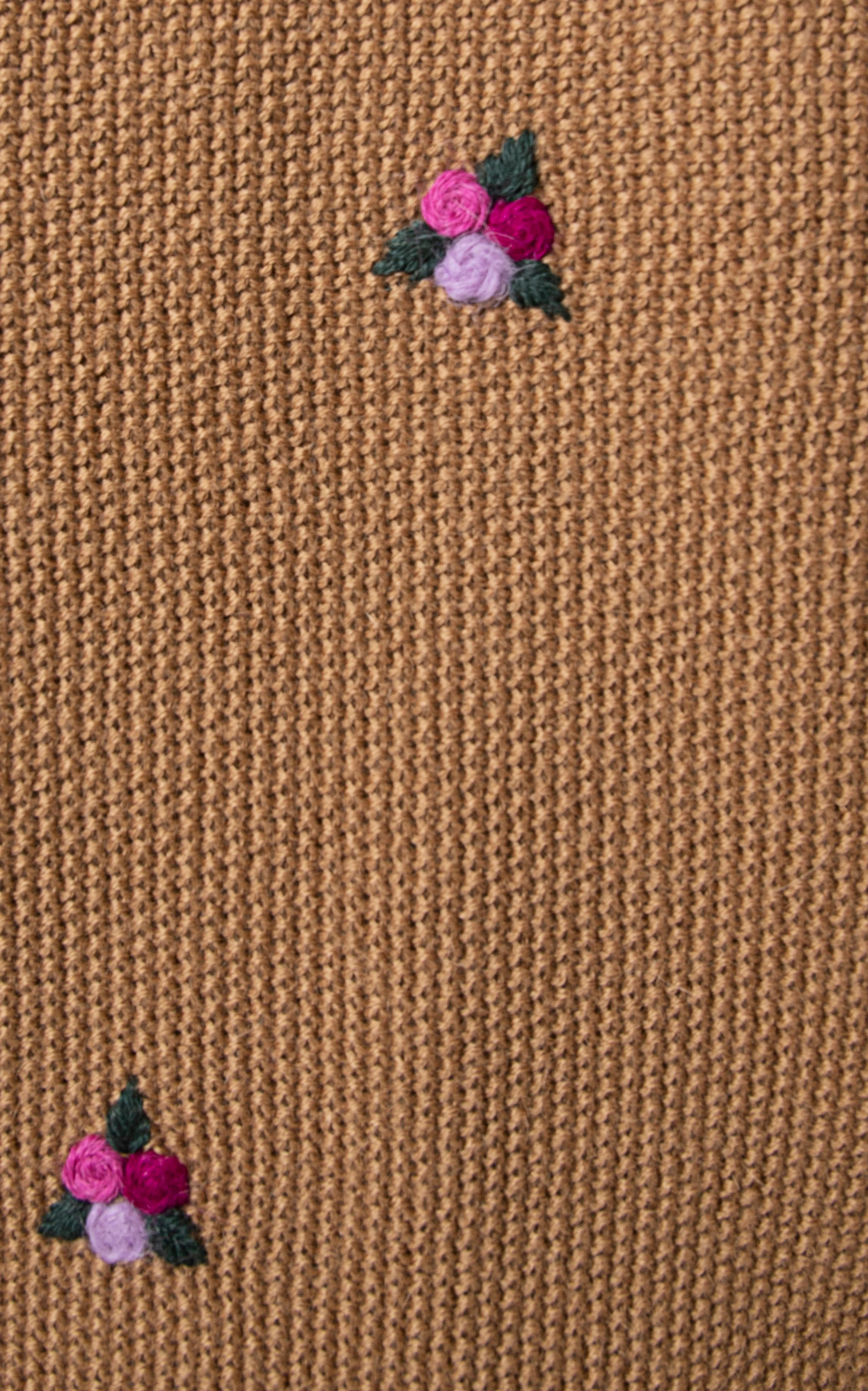 Pradera Brown Cardigan - Image 7