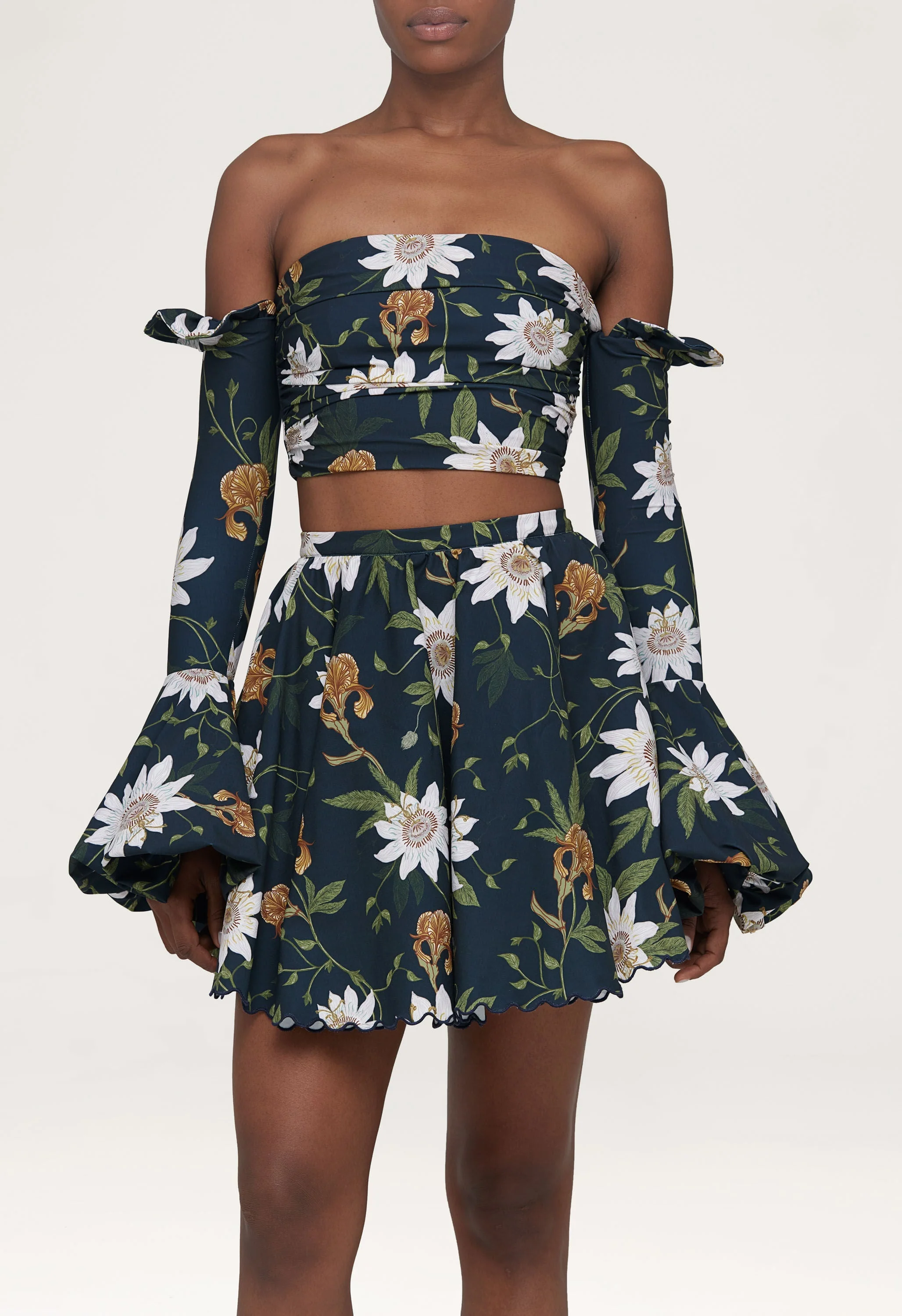 Gracia Pasiflora Cropped Top - Image 3